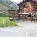 Laetthaus Rot By Interhome Сasa de vacaciones Täsch