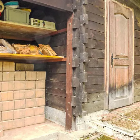 Laetthaus Rot By Interhome